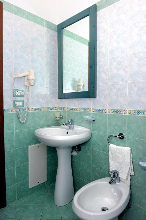 Hotel La Ninfea Ischia Værelse billede
